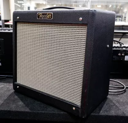 Fender - Pro Junior IV SE, 120V - Black
